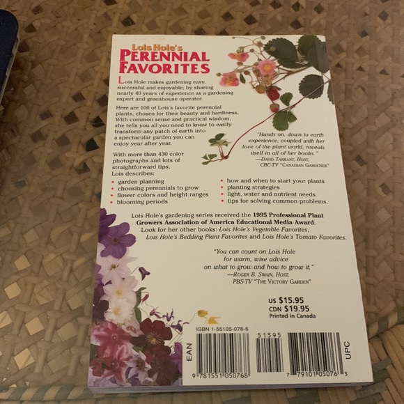 Lois Hole’s Perennial Favorites SC - Picture 2 of 4